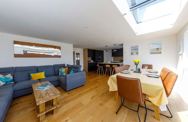 Delightful Seaside Hideaway 5 Mins to Beach - Photo 80