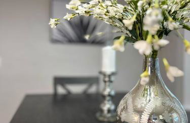 The Allen House - 3 Bedroom - 2 Full Bath - Private Gorgeous Apartment - Sleeps 8 - Foto 29