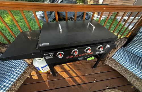 Farmhouse Oasis w Pool Heated Spa Treehouse and Game Room Located Centrally off I-4 - Foto 41