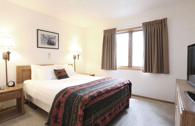 Indian Peaks Resort - Photo 6