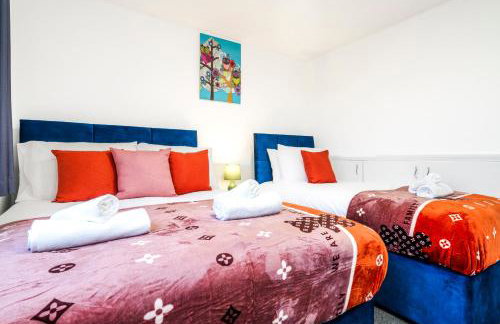 Mayflower 5-Bed Home, Contractors, Family, Harry Porter - Photo 22