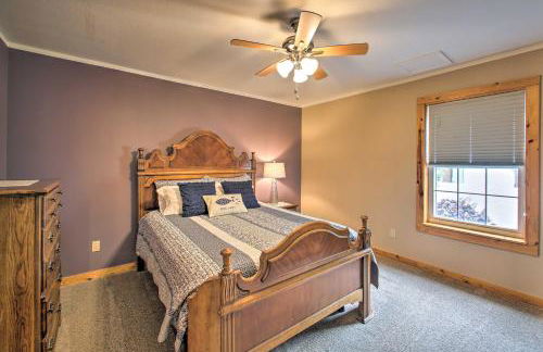 Kayaks and Boat Dock Lakeside Hot Springs Retreat - Foto 16