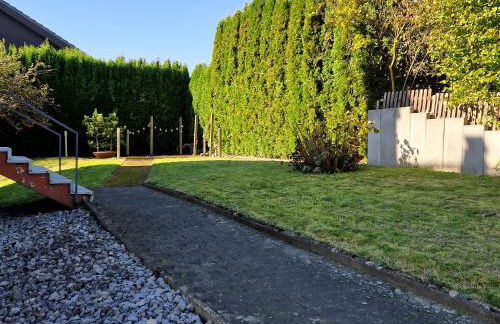 Sonnenhang im Boho-Stil mit Balkon, 500m zum See, 2 Schlafzimmer - Photo 46