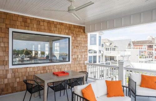 The Capone House-Historic Bayfront Home w/hot tub - Foto 39