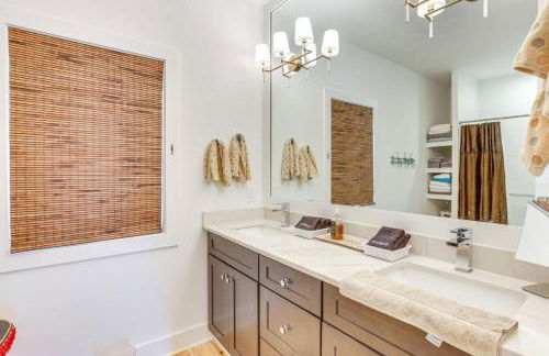 New 3BR Lakefront Home w Dock and Fishing Pond - Foto 15