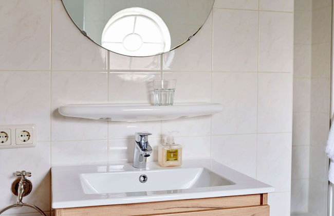 Authentic Holiday Home With a Garden - Foto 12