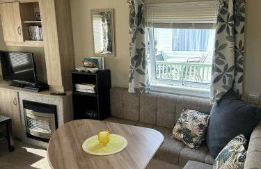 Cozy Holiday Home in Anderby Creek - Photo 6