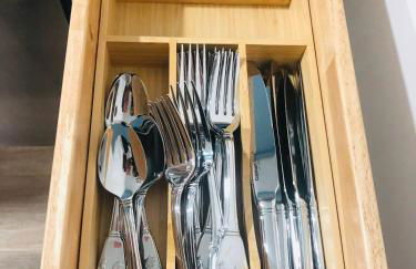 Walkable to Everywhere in Little Italy- Near CWRU and Cleveland Clinic Main Campus - Foto 16