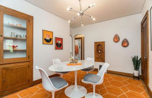 1960s Gem-Close to Downtown And In a Quiet Area - Photo 3