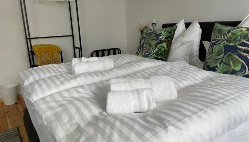 VOH Exklusives Wohnhaus MITTEN in Vohenstrauß, bis 8 Personen!!! - Foto 4