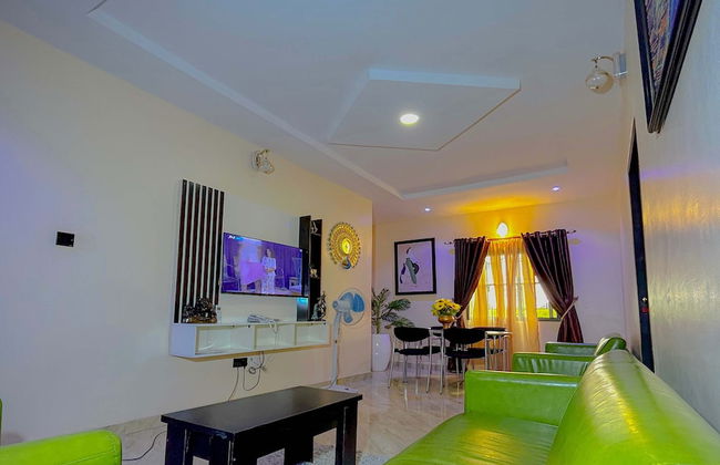 Satellite Apartment - Photo 11