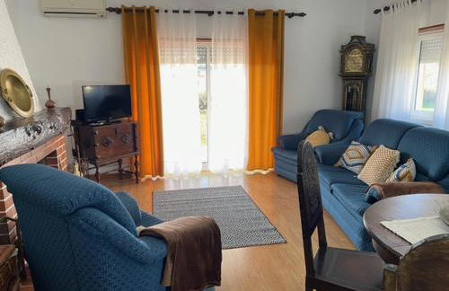 Quinta do Carvalheiro - Photo 20