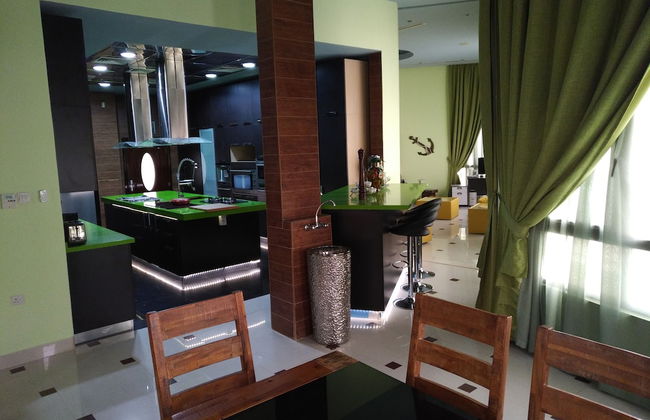 Emirates Hills Lake View Villa - Foto 69