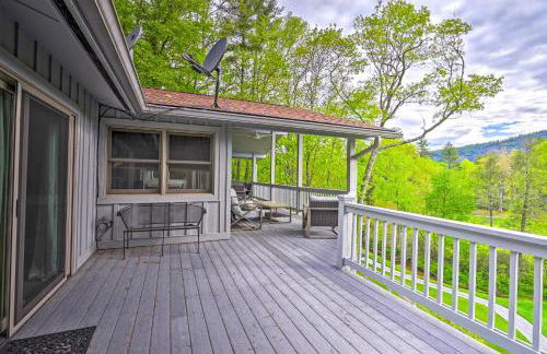 Cashiers Retreat with Fireplace and Mtn Views! - Foto 40