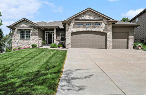 Luxury Stay with Golf Simulator and 3 King Bedrooms - Foto 62