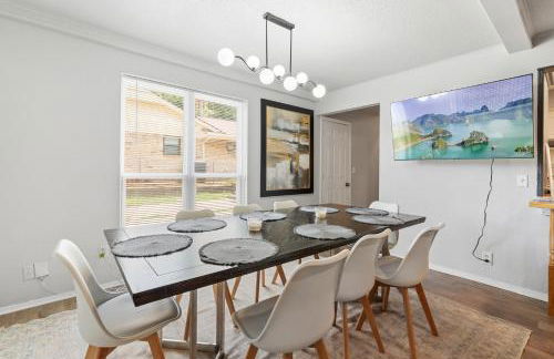 Spacious 8BR Modern Retreat Pool Table RV - Foto 2