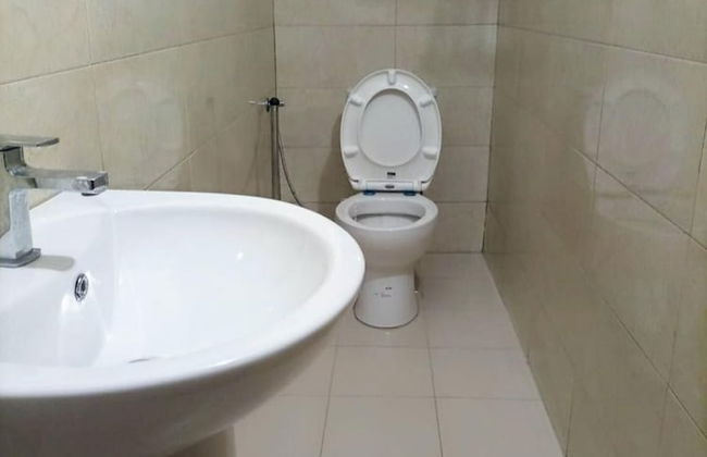 Lome City Apartment - 3 Bedrooms - Photo 13