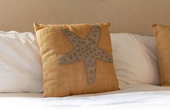 Walk to the Beach Private Backyard and Fire Pit - Foto 45