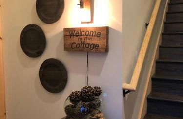 Serene Rustic Farmhouse Mountain Cottage (Sleeps 4) - Foto 33