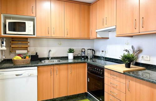 Apto. Tobago, vistas y urbanización de ensueño - Foto 13