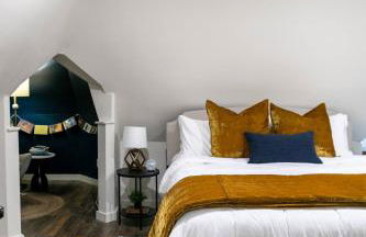 Charming Historic Upper | Walk to Downtown, Lakes - Foto 3