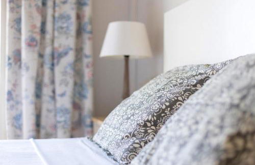 Housalia Guell Gaudi - Photo 3