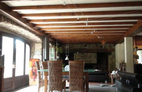 Villa spacieuse avec piscine à Le Chambon-sur-Lignon - Foto 4