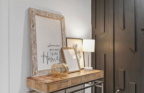 Chic 2 bedroom w free parking - Foto 13