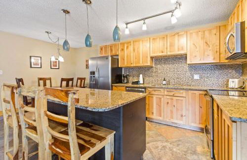 Rocky Mountain Escape with Vista View - Wildernest - Foto 10