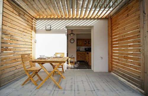 Le Petit Chalet - Cosy studio in Lathuile for 2 people - Foto 4