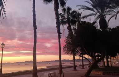 Modern Art Apartment 50m to the Beach - Foto 37