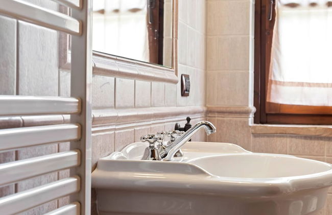 Luxury, Modern Apartment With Pool and Stunning Views - Foto 28