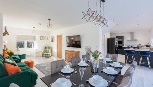 The Paddock - Photo 2