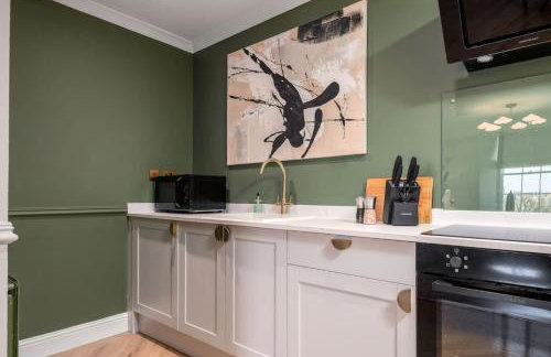 Emerald Suite, The Stirling Residence - Photo 18