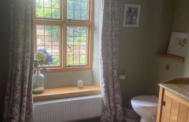 The Old Mint House F1 Silverstone Racetrack - Foto 12