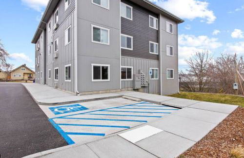 Full ADA Unit - 2 Bed 2 Bath Unit Near Downtown - Foto 33