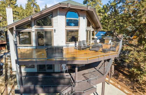 North Shore Lakefront - Spacious Lakefront with Hot Tub, & Game Room - Foto 102