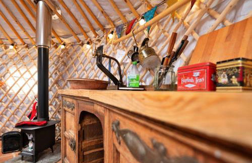 Finest Retreats - Pandy Mongolian Yurt - Foto 8