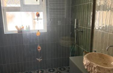 Beach villa Casa de Amanhã 450 mts to the beach with beautiful garden and heated saltwater pool - Foto 28