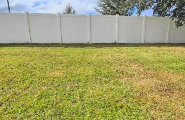 Joyful and Bright 4 Bedroom 3 Bathroom Pool Home - Foto 20