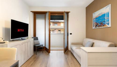 Modern Retreat with AC & Fast Wi-Fi - Photo 4