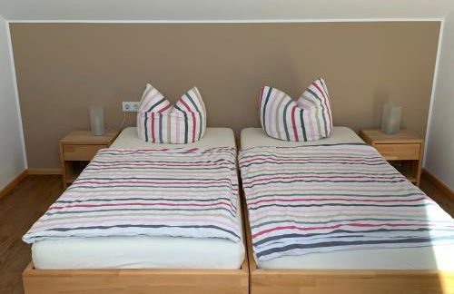 Haag Ferienwohnungen von "Small" bis "XL" für max 10 Personen und 6 Schlafzimmern - Foto 48