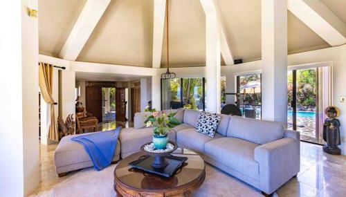 Waterfall House with Ocean Views in Haiku, Maui - Photo 3