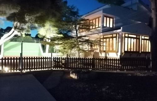 INNOUTHOME Gran casa y piscina torrente - Foto 18