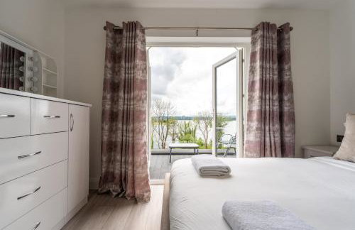 Escape Ordinary at Lily's Pad - Foto 69