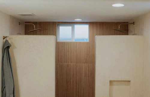 The Charlotte House With Soaking Tub, Arcade Game, Firepit - Foto 17