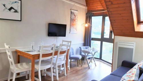 Charmant T2 Sud avec Bow-Window, TV, Kitchenette Équipée, Muscu, Sauna, Jacuzzi—Proche St-Lary Soulan - FR-1-457-284 - Foto 4