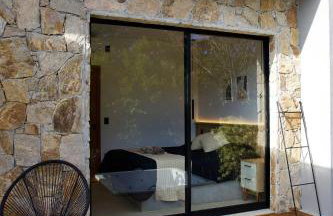 Refúgio na Lapinha com dois chalés, ideais para casal, família ou pequeno grupo de amigos, com acesso privativo à lagoa, caiaques e quadra de beach tennis - Foto 33