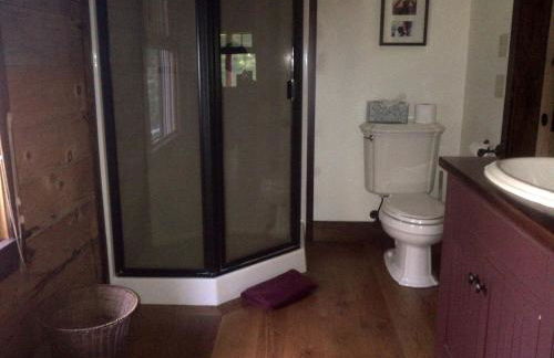 Bed and Breakfast Cabin for Weekend Getaway near Millbrook, New York - Photo 12