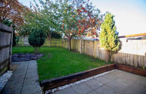 Augusta House - Andover - Photo 40